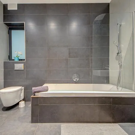 Fabulous In Pendergardens St Julians With Jacuzzi Apartmán