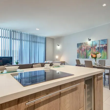 Apartmán Fabulous In Pendergardens St Julians With Jacuzzi *
