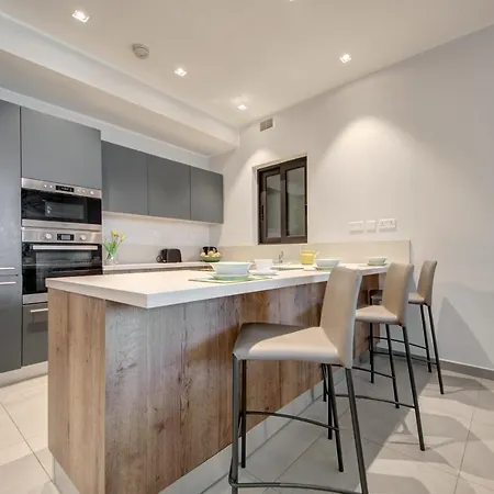 Apartmán Fabulous In Pendergardens St Julians With Jacuzzi