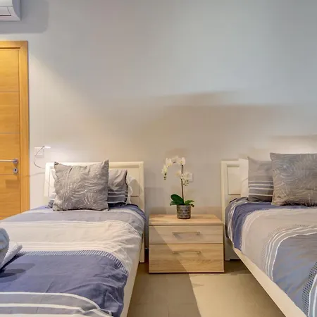Apartmán Fabulous In Pendergardens St Julians With Jacuzzi